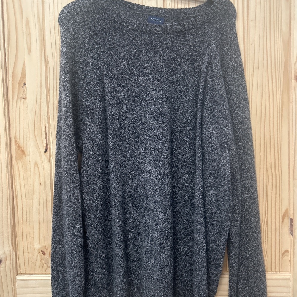 Men’s sweater